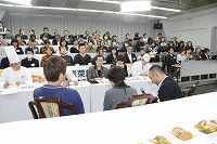 大会の模様